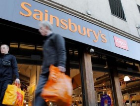 英国人发现美国人怎么读Sainsbury’s后，不禁笑了起来