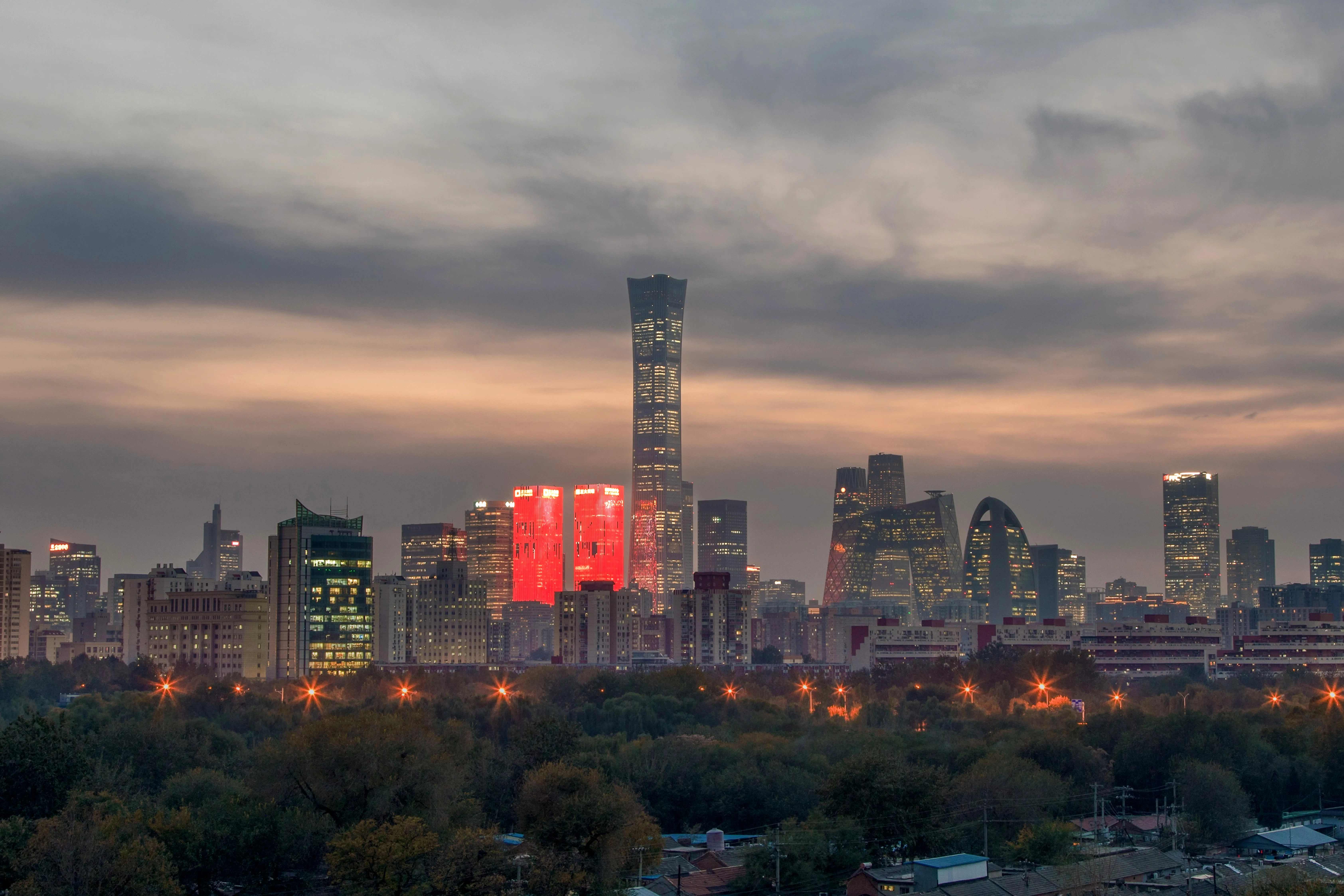 亚洲股市开盘喜忧参半：深证成指和主要经济指标